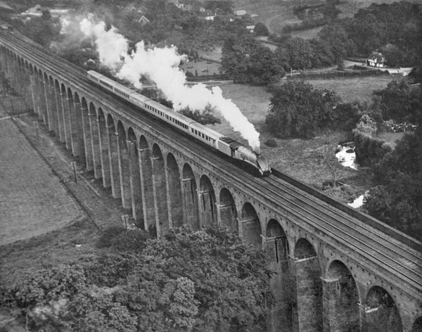 Click for full size image in a pop-up window. Use 'X' to close