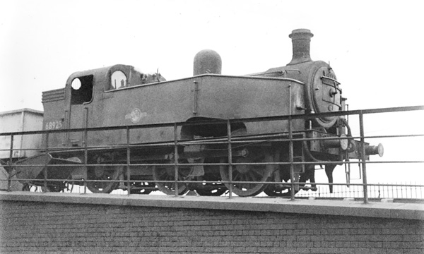 Click for full size image in a pop-up window. Use 'X' to close